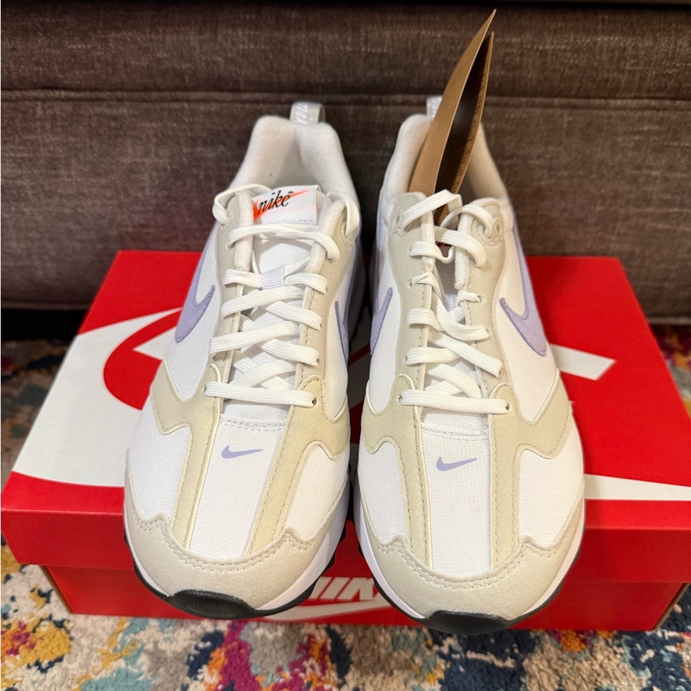 Nike Women’s Air Max Dawn “Light Bone Purple Dawn” - Picture 3 of 5
